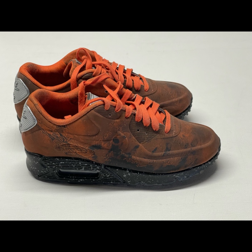 Nike QS Mars landing magma orange air max women size 6.5 mens size 5 CD0920-600